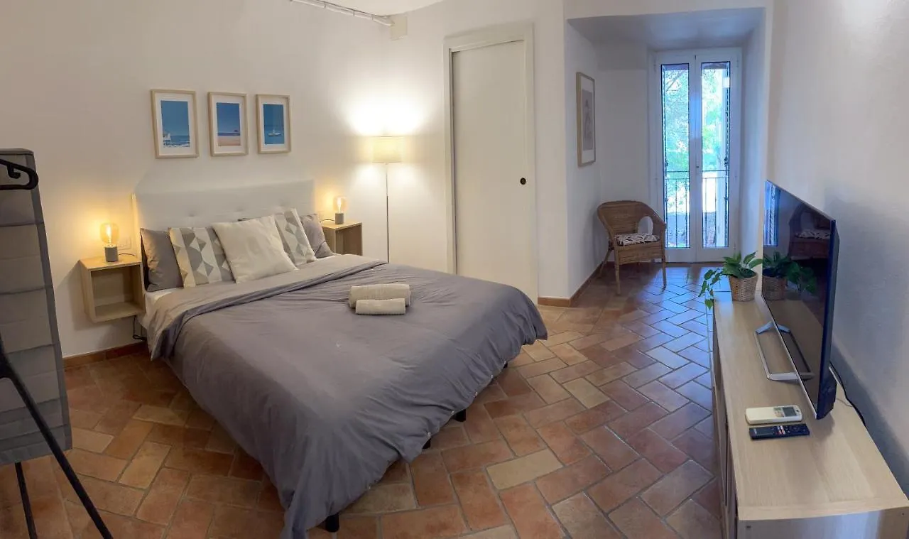 Appartements Dans Agreable Maison De Ville Centre Historique De Rimini Italy